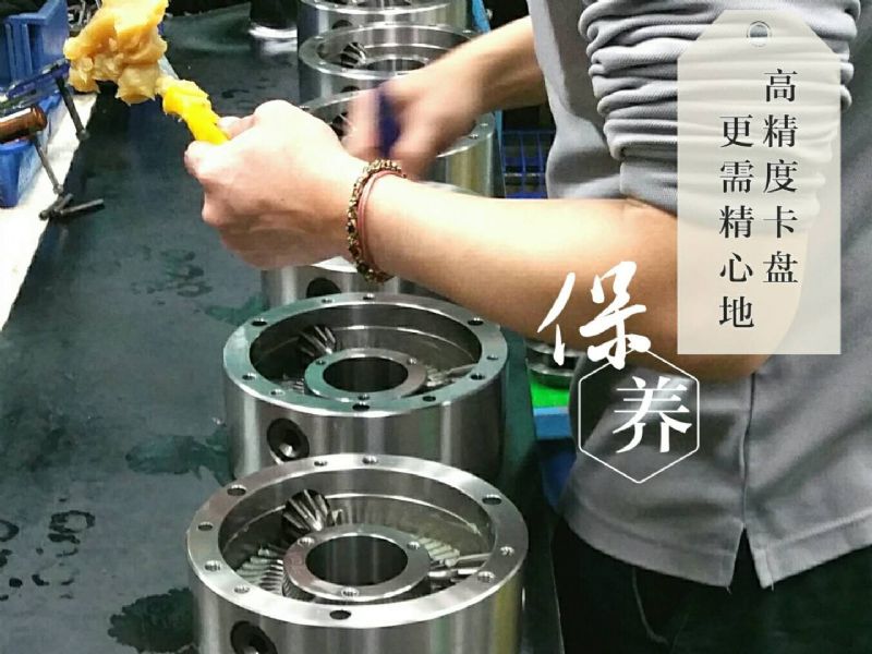 正常情況下，至少每6個月應完全拆解卡盤進行清洗，保持夾爪滑動面乾淨並給予潤滑，使卡盤壽命增長。